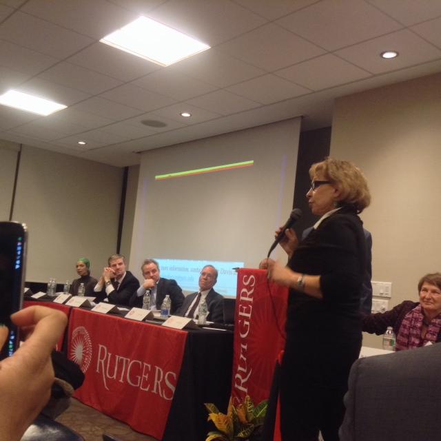 USFMEP President asking question at Rutgers Panel